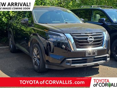 Used 2025 Nissan Pathfinder SV