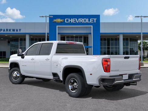 New 2026 Chevrolet Silverado 3500 LT AWD/4WD image 3