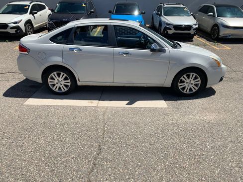 Used 2010 Ford Focus SEL FWD image 4