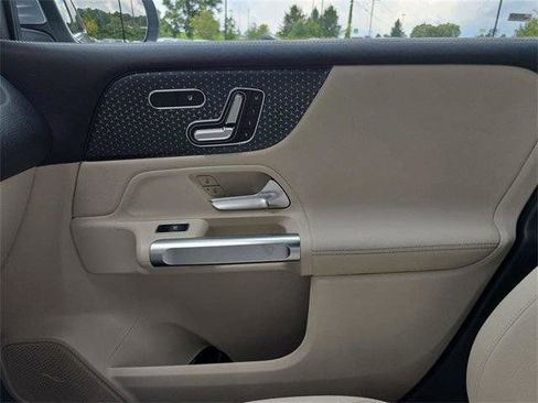 Certified 2026 Mercedes-Benz GLB 250 4MATIC image 27