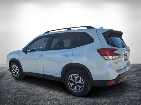 Used 2019 Subaru Forester Premium image 40