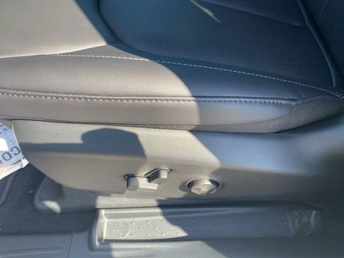 New 2026 Chrysler Voyager LX FWD image 17