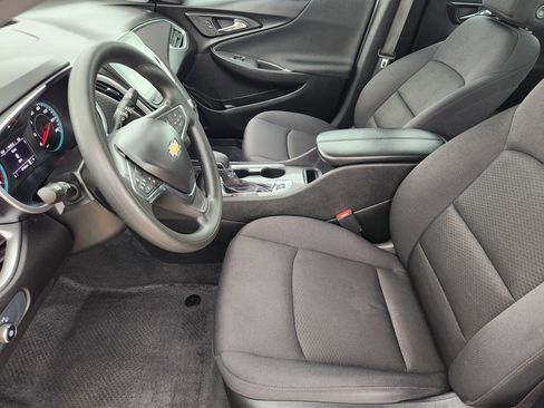 Used 2025 Chevrolet Malibu LT FWD image 14