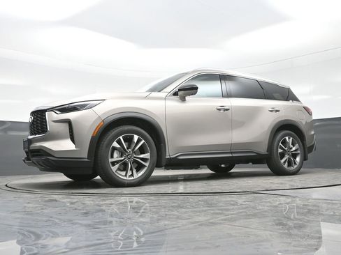 Used 2025 INFINITI QX60 Luxe w/ Vision Package image 29