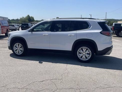 Used 2024 GMC Acadia Elevation FWD image 7