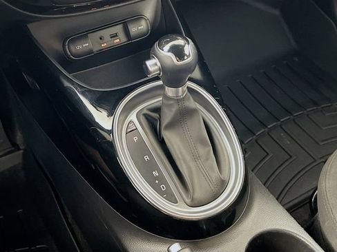 Used 2015 Kia Soul ! w/ Sun & Sound Package FWD image 14