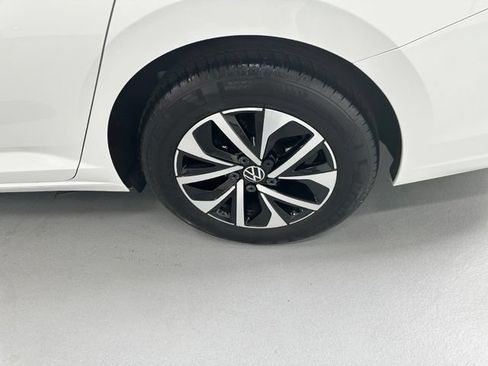 Certified 2024 Volkswagen Jetta S FWD image 18