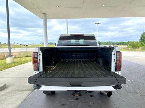 Used 2025 GMC Sierra 2500 AT4 AWD/4WD image 22