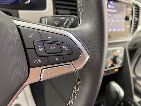 Used 2023 Volkswagen Atlas SE image 17