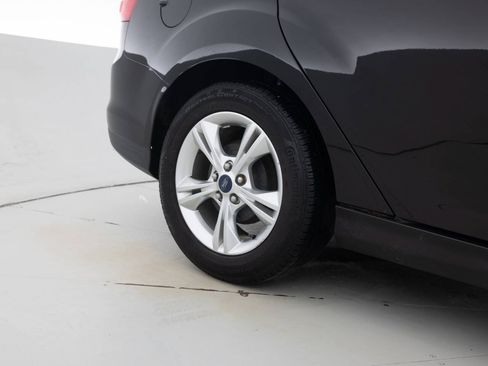Used 2013 Ford Focus SE FWD image 19