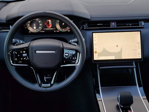 New 2026 Land Rover Range Rover Velar Dynamic SE image 27