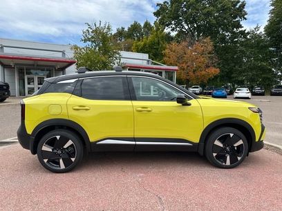New 2025 Nissan Kicks SR