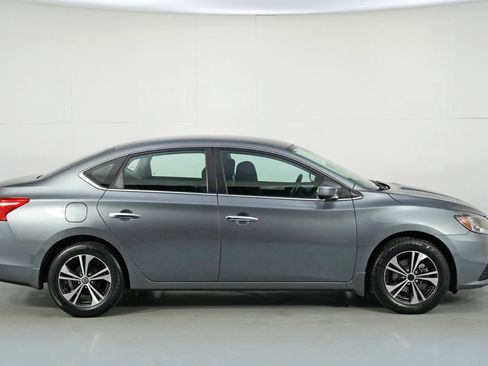 Used 2019 Nissan Sentra S image 44