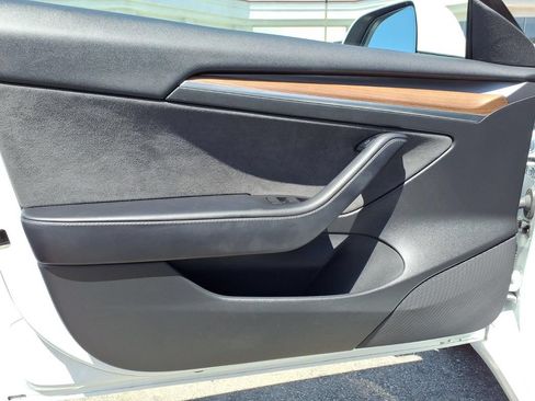 Used 2022 Tesla Model 3 RWD image 19