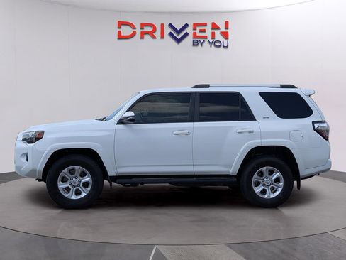 Used 2019 Toyota 4Runner SR5 Premium image 2