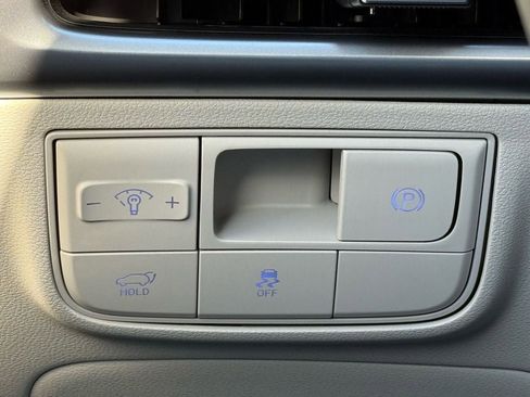 New 2026 Hyundai Tucson Limited image 17