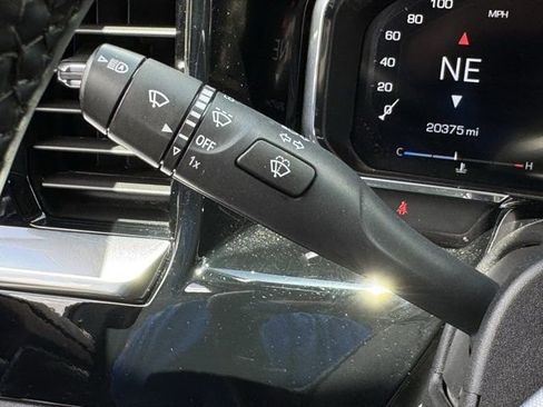 Used 2026 GMC Sierra 1500 SLT AWD/4WD image 24