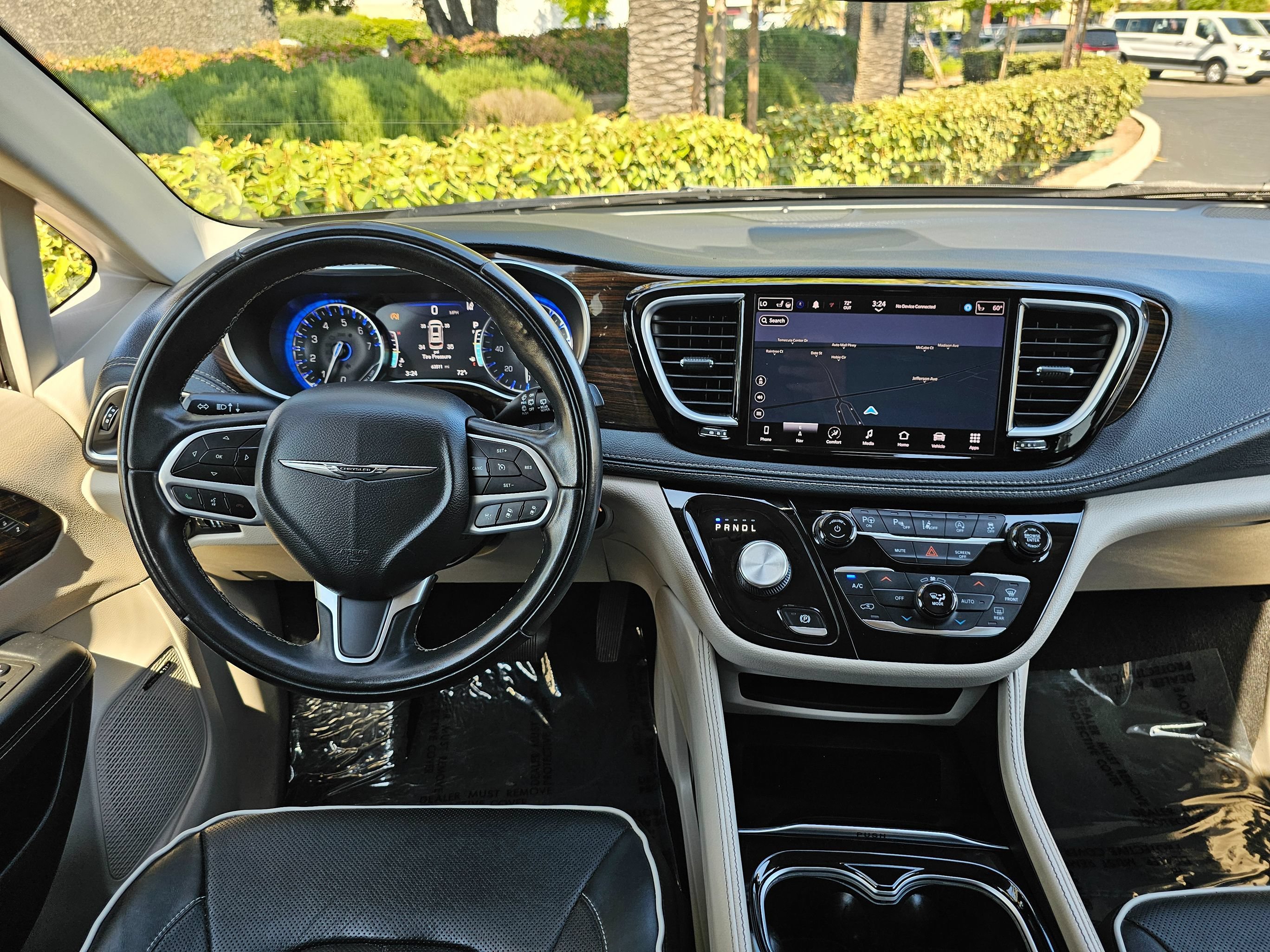 Used 2022 Chrysler Pacifica Limited FWD image 23