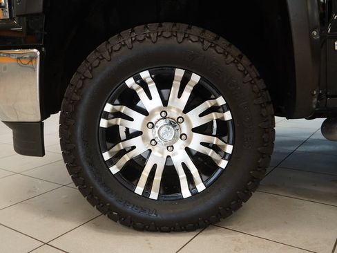 Used 2015 Chevrolet Silverado 1500 LTZ AWD/4WD image 15
