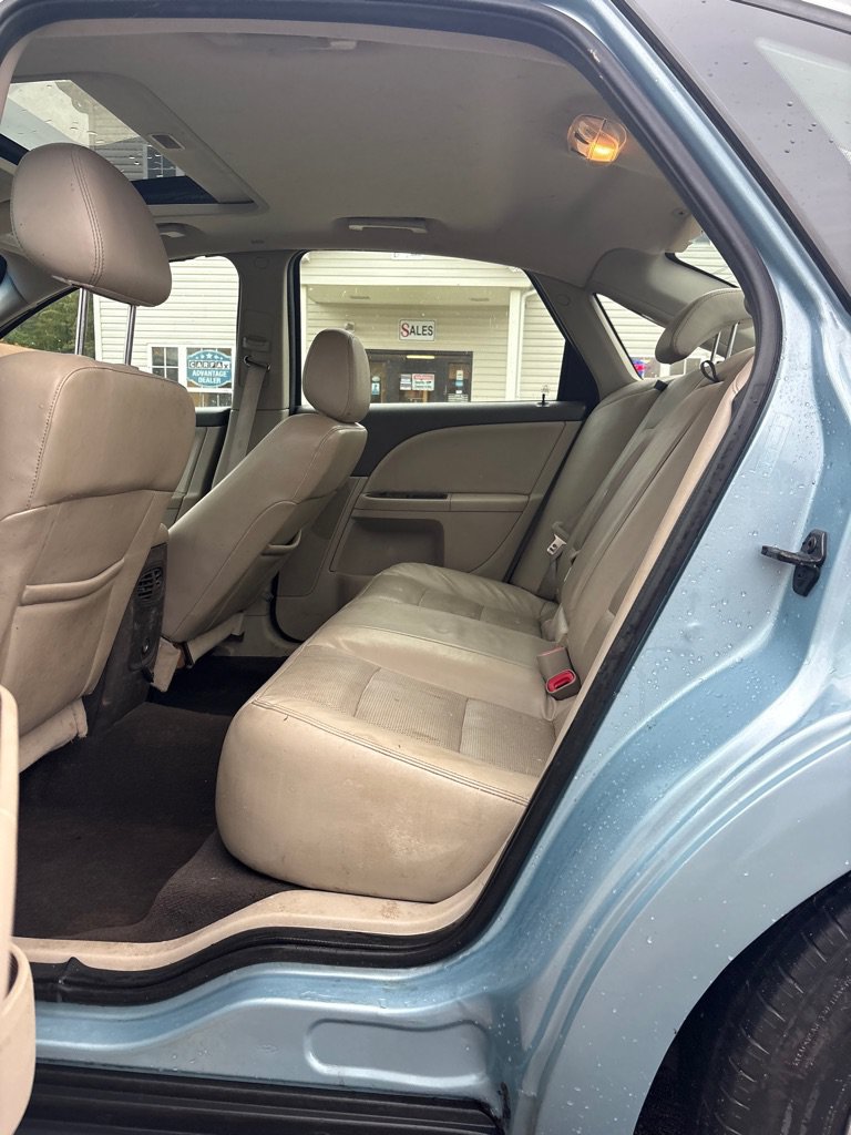 Used 2008 Ford Taurus Limited FWD image 10