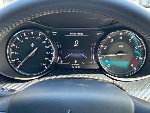 Used 2021 Maserati Quattroporte Trofeo image 29