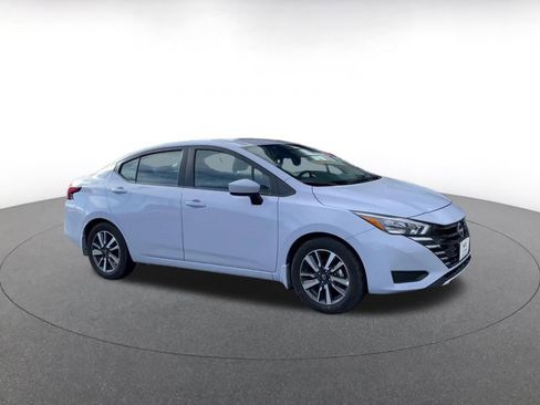 Used 2025 Nissan Versa SV w/ Trunk Package image 2