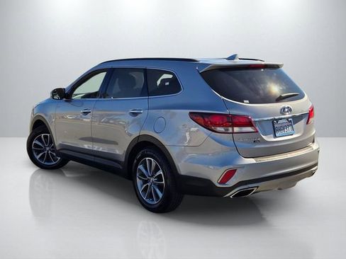 Used 2019 Hyundai Santa Fe XL SE image 6