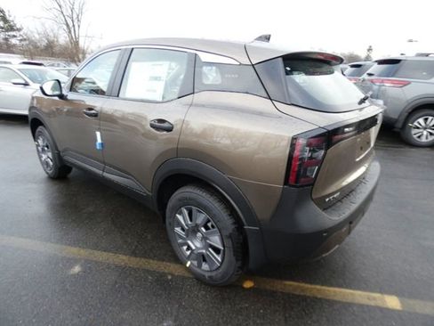 New 2026 Nissan Kicks S image 5