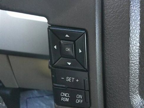 Used 2013 Ford F150 Lariat w/ Luxury Equipment Group image 49