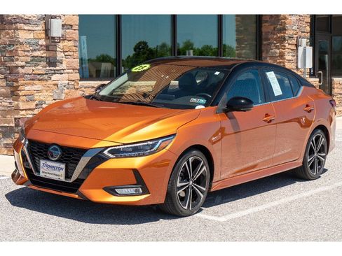 Used 2023 Nissan Sentra SR w/ SR Premium Package FWD image 7