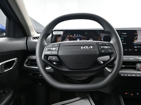 New 2026 Kia K4 FWD image 30