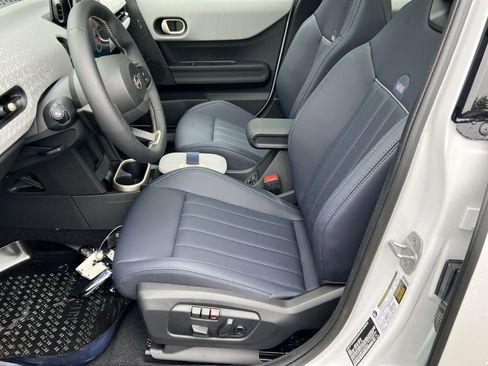 New 2026 MINI Cooper 4-Door Hardtop image 10