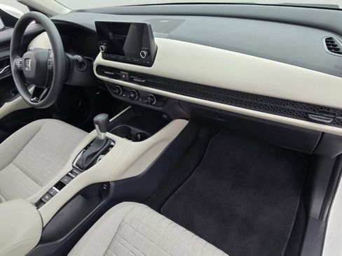 Used 2025 Honda HR-V LX image 22