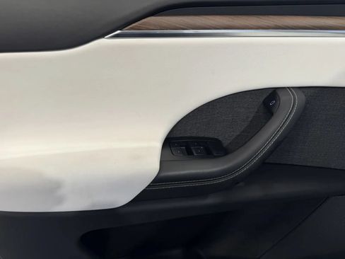 Used 2023 Tesla Model X AWD/4WD image 16