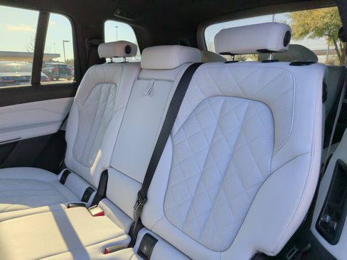 Certified 2024 BMW X7 xDrive40i image 36