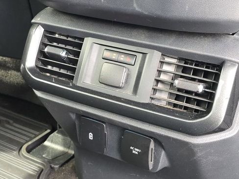 Used 2021 Ford F150 Lariat w/ Equipment Group 502A High image 19