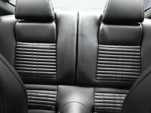 Used 2013 Ford Mustang Shelby GT500 w/ Electronics Pkg RWD image 23