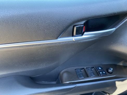 Used 2021 Toyota Camry SE image 22