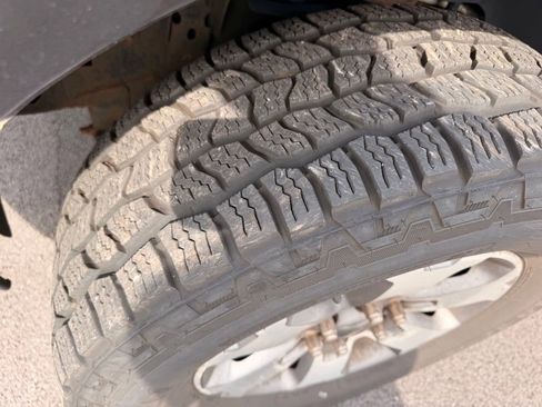 Used 2013 Ford F150 STX w/ Mid Equipment Group AWD/4WD image 26