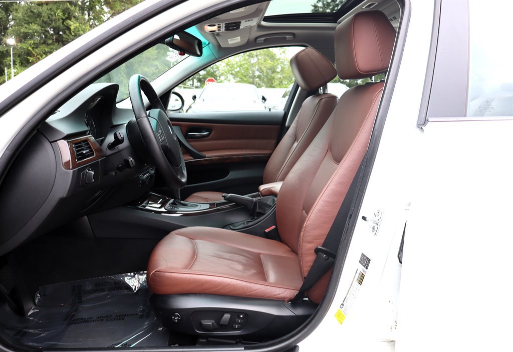 Used 2006 BMW 325i Sedan RWD image 15