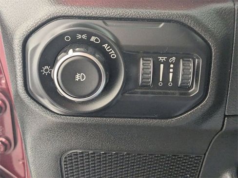 Used 2021 Jeep Wrangler Rubicon w/ Cold Weather Group image 13