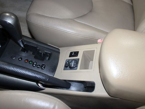 Used 2010 Toyota RAV4 Limited FWD image 17