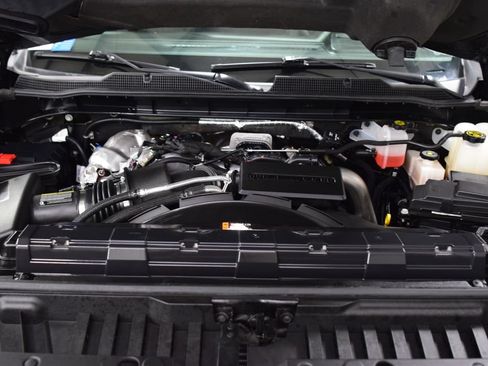 Used 2024 Chevrolet Silverado 3500 High Country w/ Technology Package AWD/4WD image 33