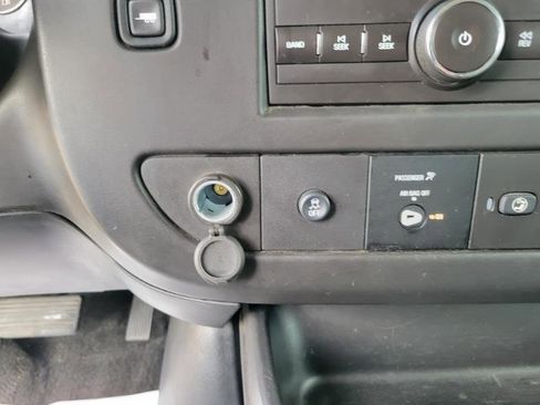 Used 2016 Chevrolet Express 2500 LS image 23