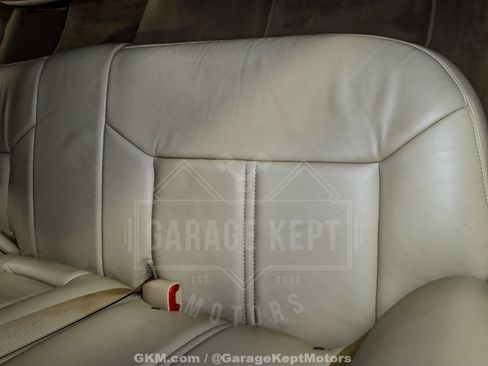 Used 2010 Lincoln Town Car Signature Limited image 86