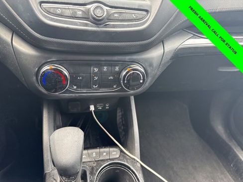 Used 2022 Chevrolet TrailBlazer LT AWD/4WD image 19