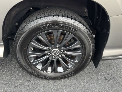 Used 2022 Lexus GX 460 Luxury w/ Sport Design Package image 35