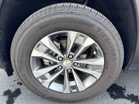 Used 2026 Chevrolet Equinox LT FWD image 10