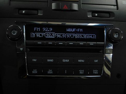 Used 2011 Cadillac DTS Luxury FWD image 49
