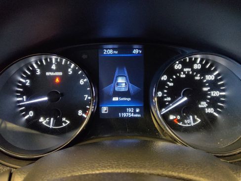 Used 2020 Nissan Rogue SV image 23